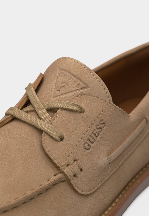 Guess OPPERNE