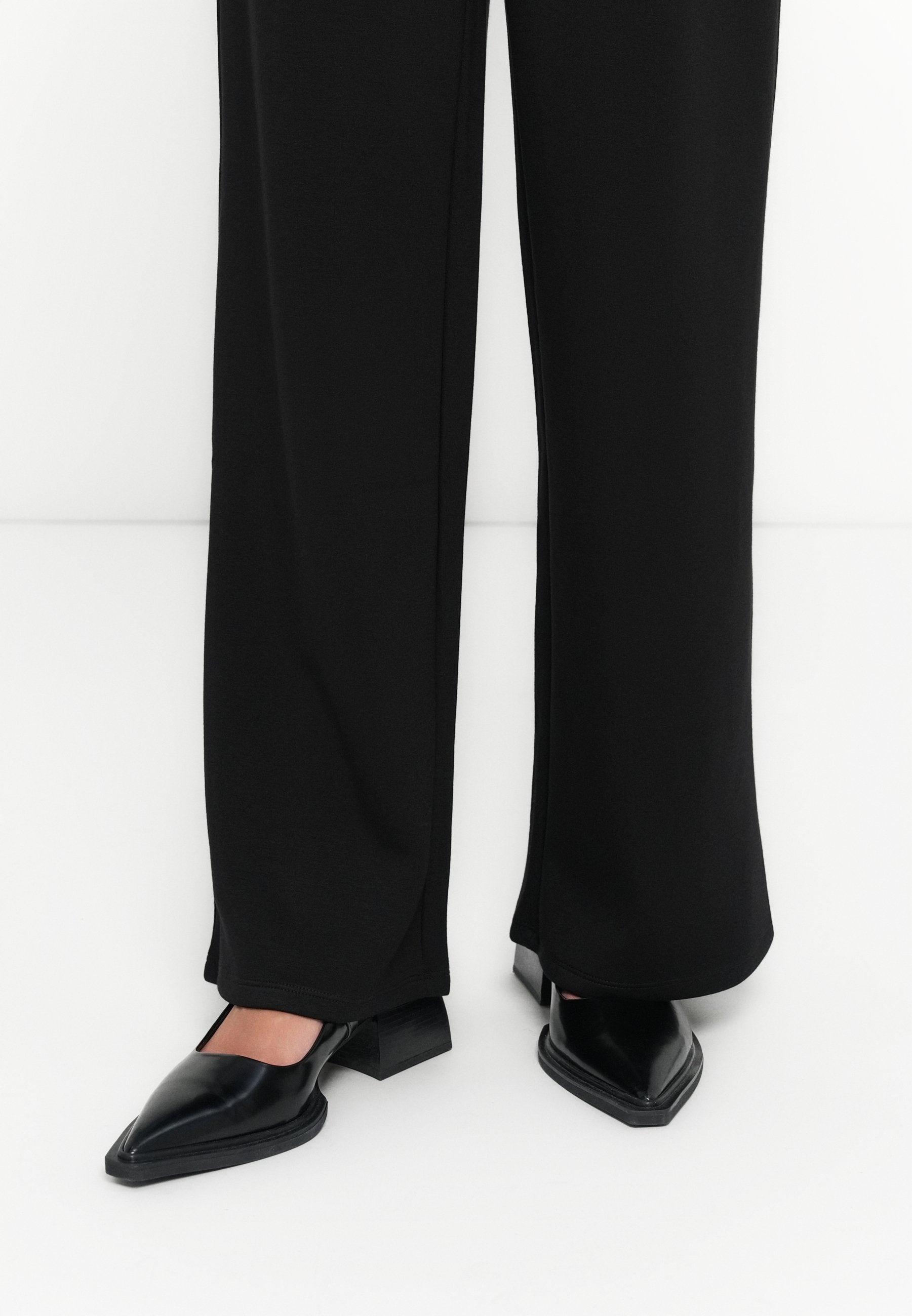 Object OBJANDREA PANT