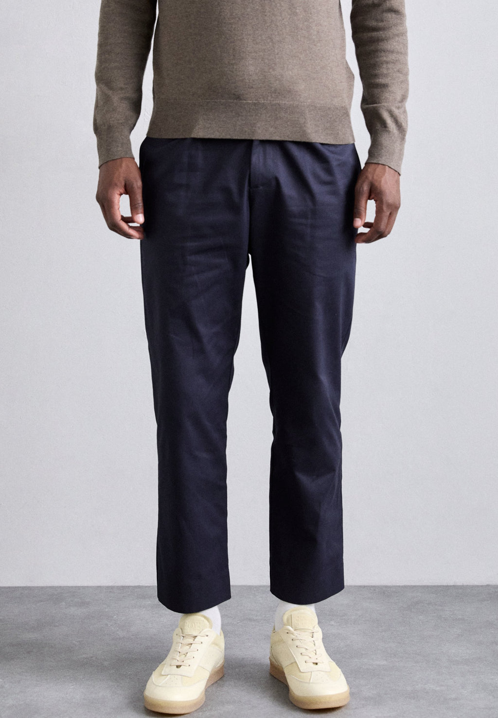 Essential Collective CROPPED TROUSER