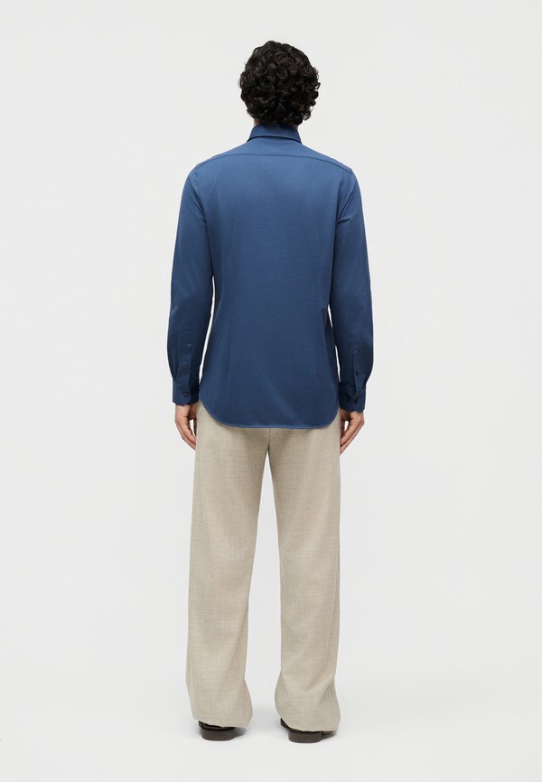 Michael Kors PERFORMANCE SLIM FIT