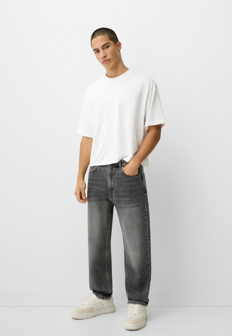 Bershka Jeans Straight Leg Media 1