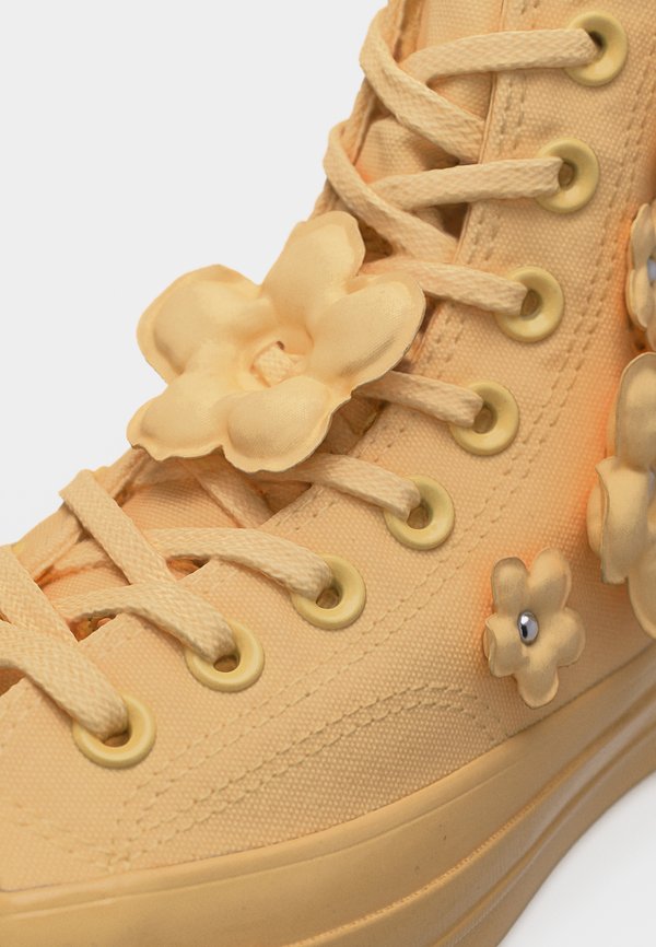 Converse CHUCK 70