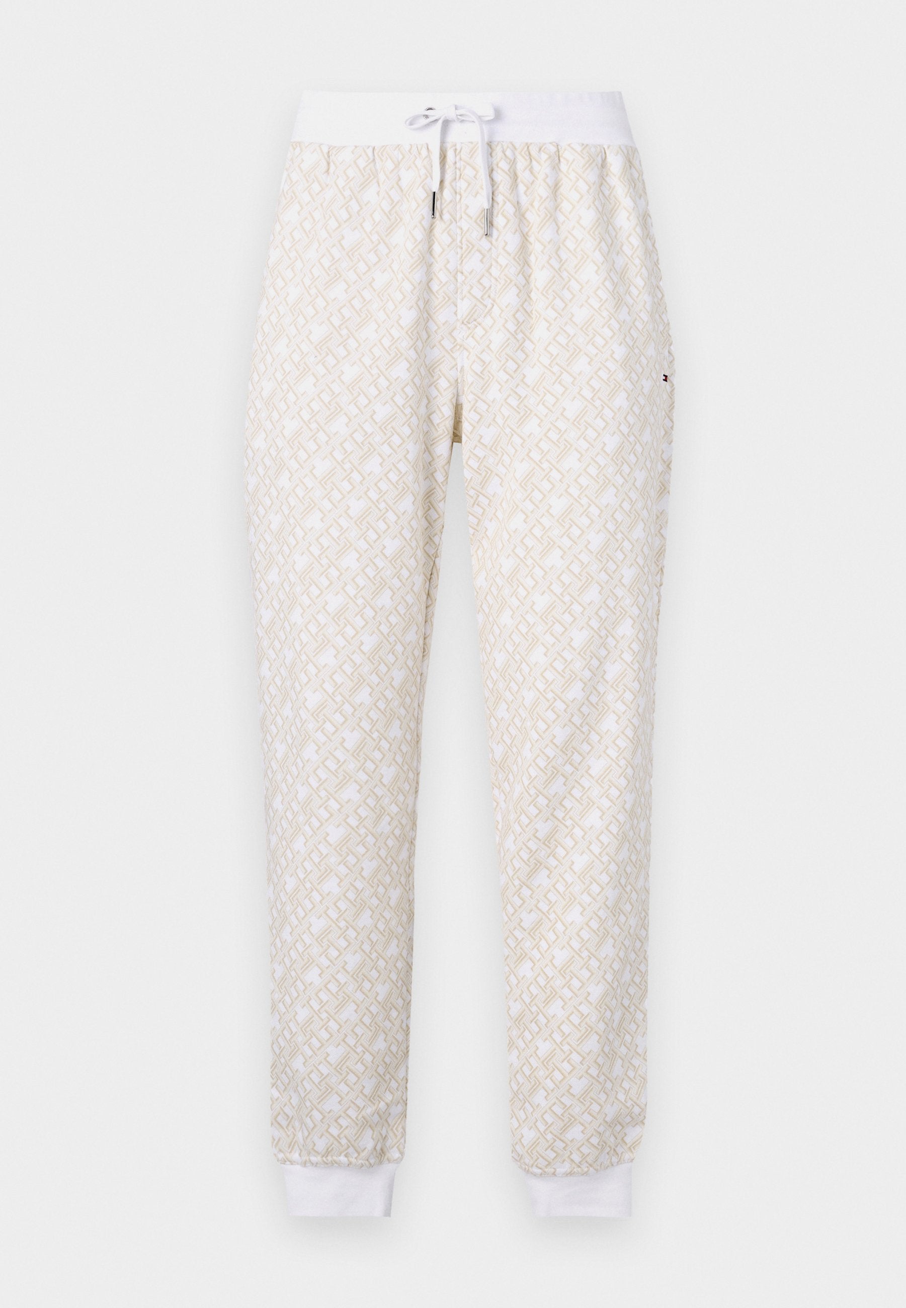 MONOGRAM UNISEX Media 1