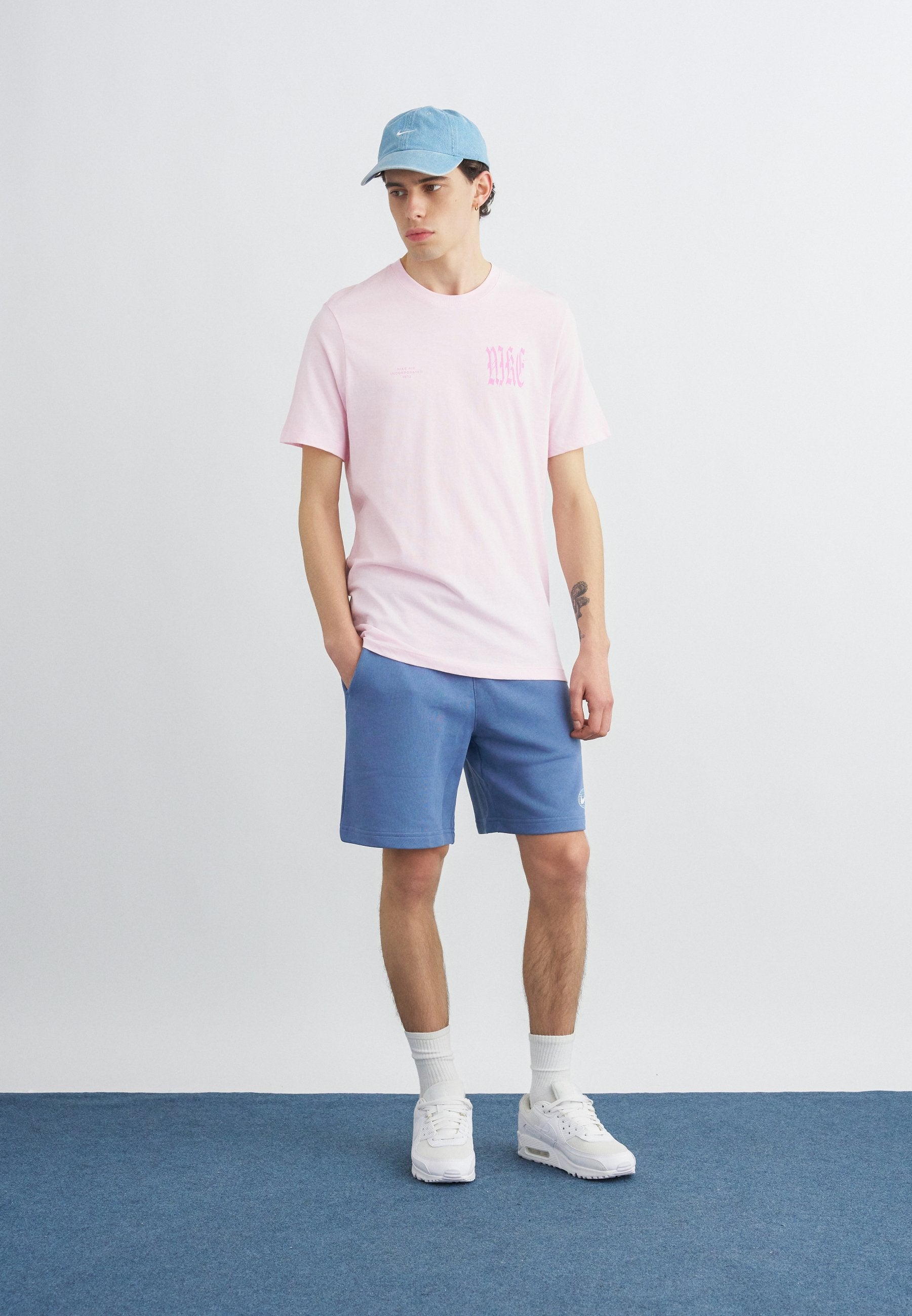 Nike Sportswear TEE WE FLOAT