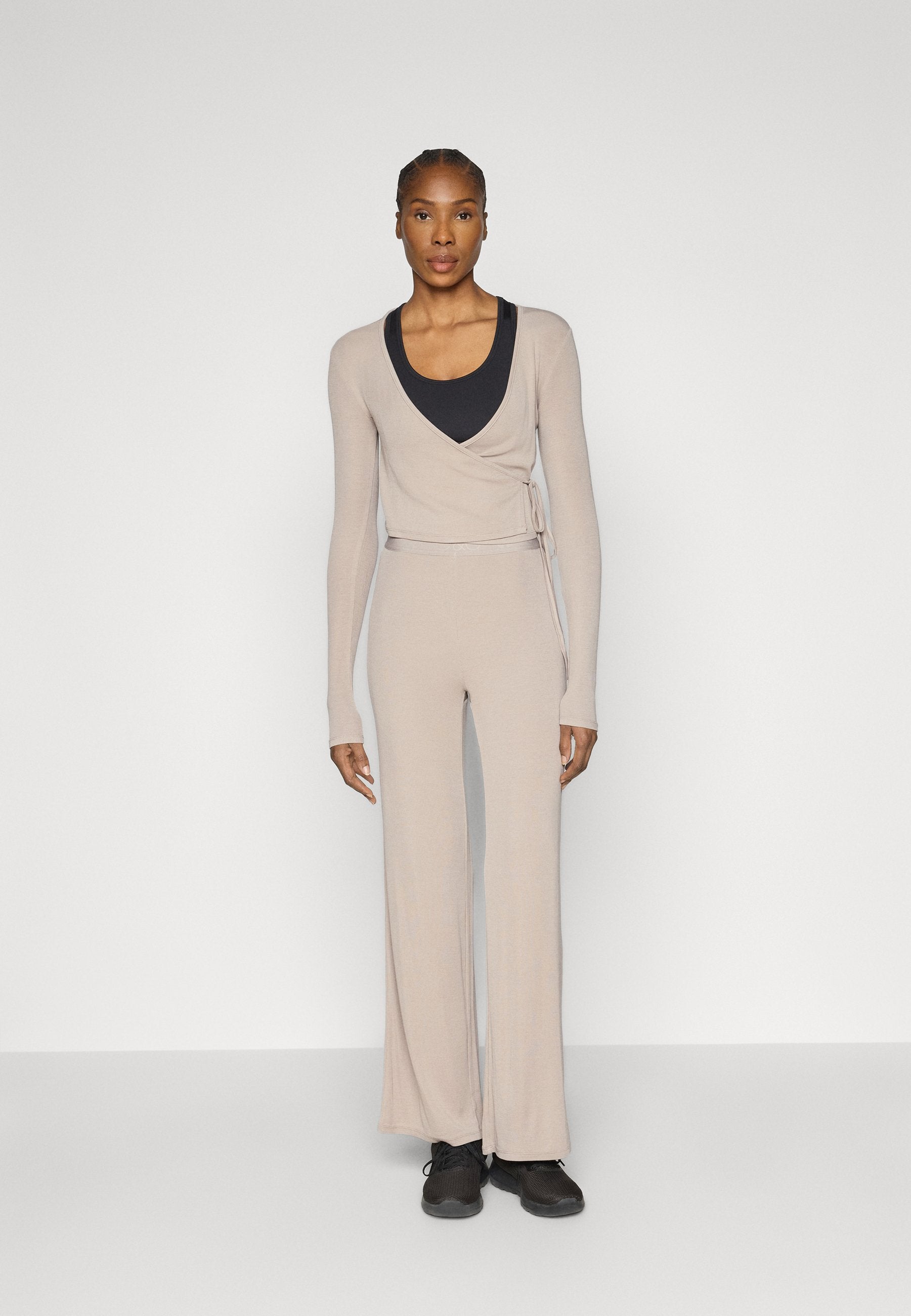 Even&Odd active LONG SLEEVE RIBBED WRAP TOP