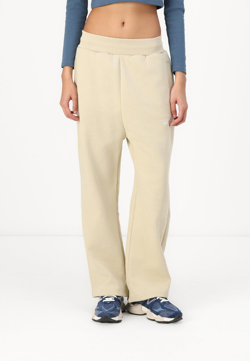 LOW LIGHTS STUDIOS® WOMAN PANT