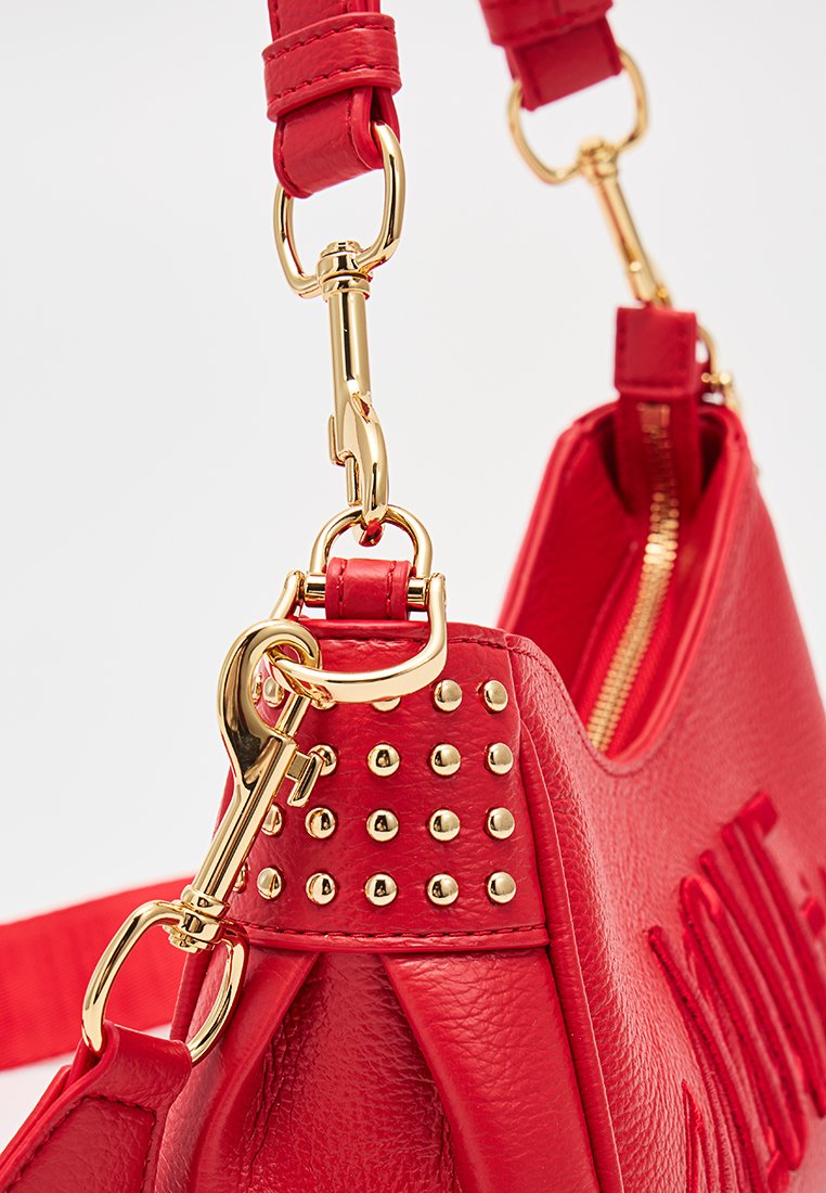 Love Moschino