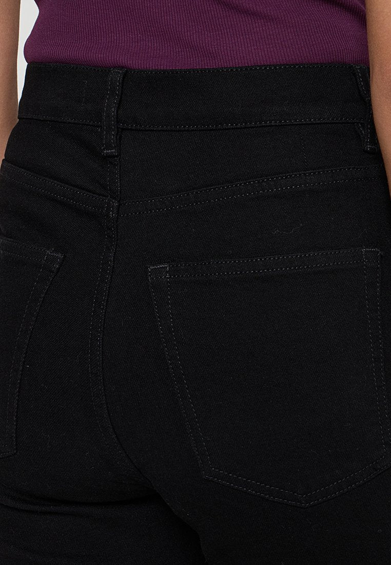 & OTHER STORIES FAVOURITE CUT