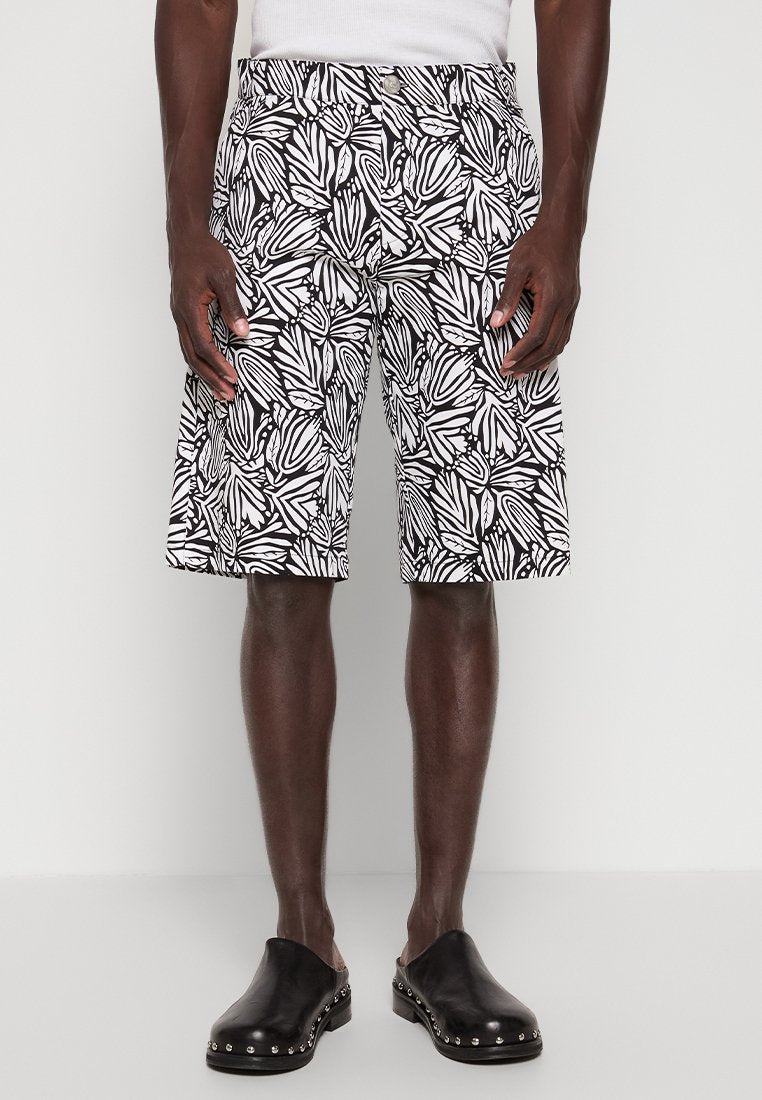 KARL LAGERFELD Shorts Media 1