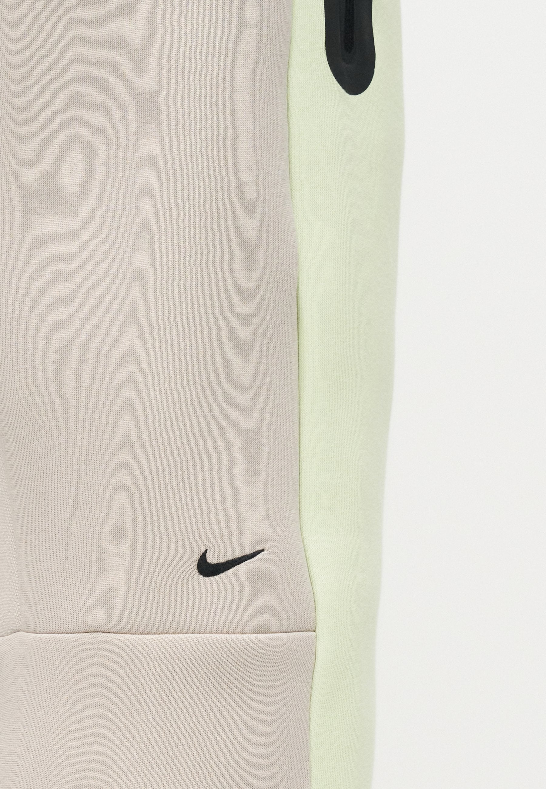 Nike Sportswear M NK TECH FLC PRO CB OH PANT