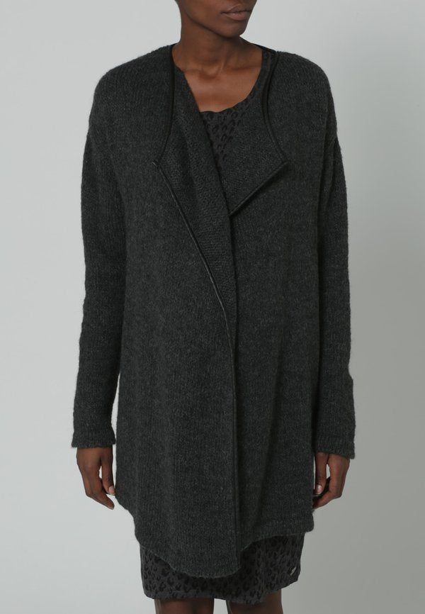 Esprit Maternity