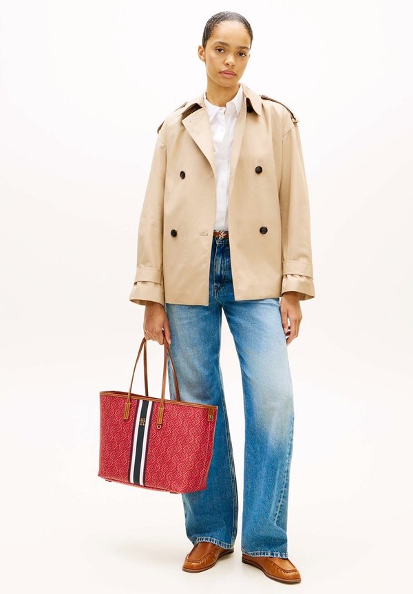 Tommy Hilfiger TH MONOPLAY TOTE STRIPE LE - Handbag - red mix