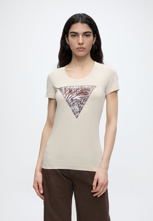 Guess ZEBRA TRIANGLE TEE - Print T-shirt - pearl oyster