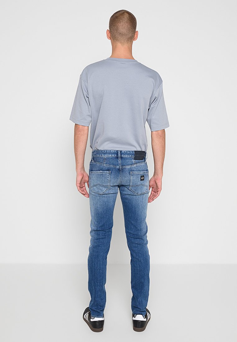 Armani Exchange Jeans Slim Fit Media 3