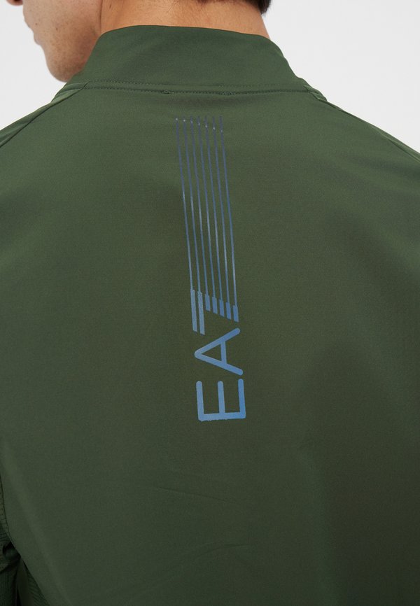 EA7 Emporio Armani