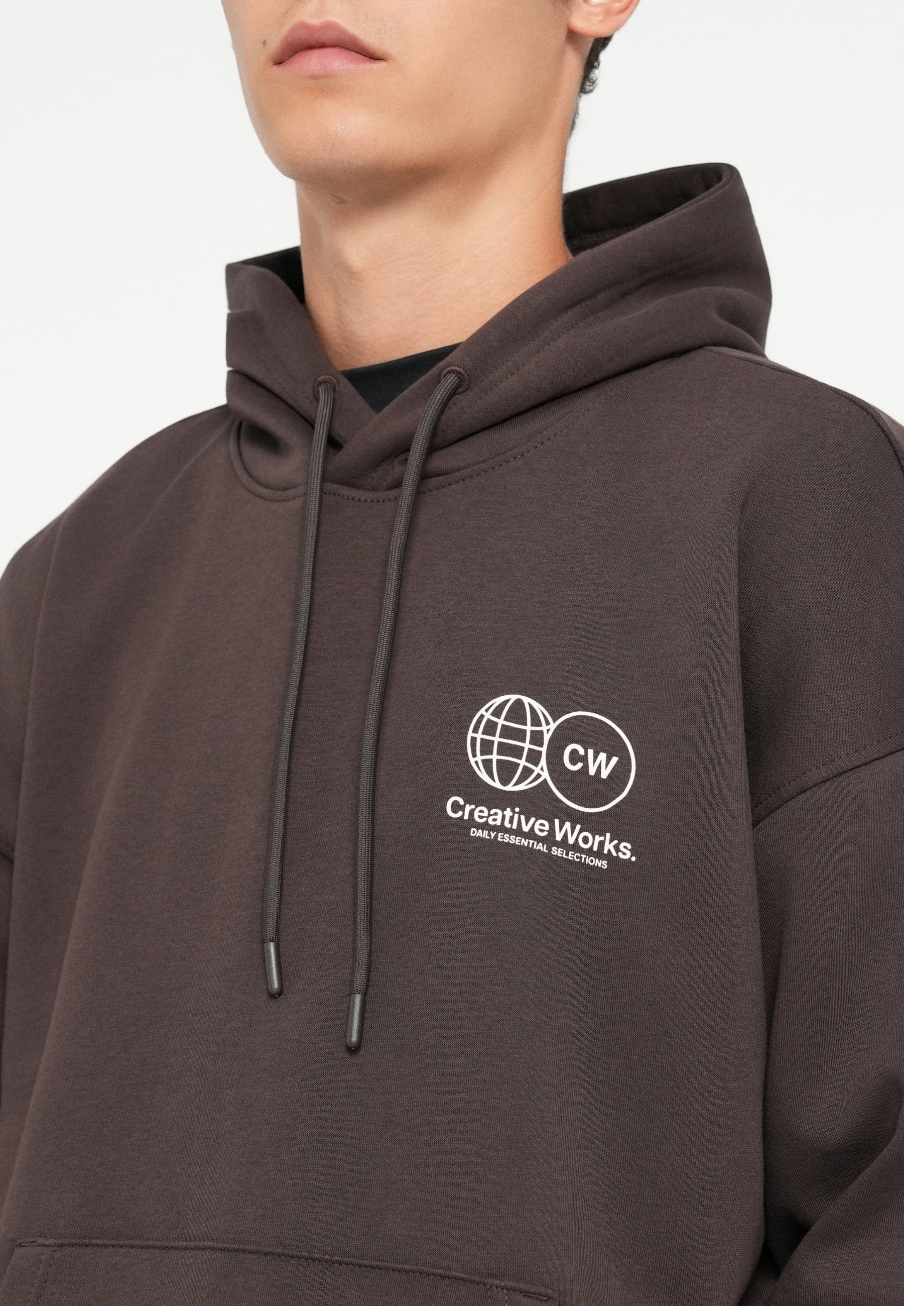 ONSGALLERY HOODIE Media 6