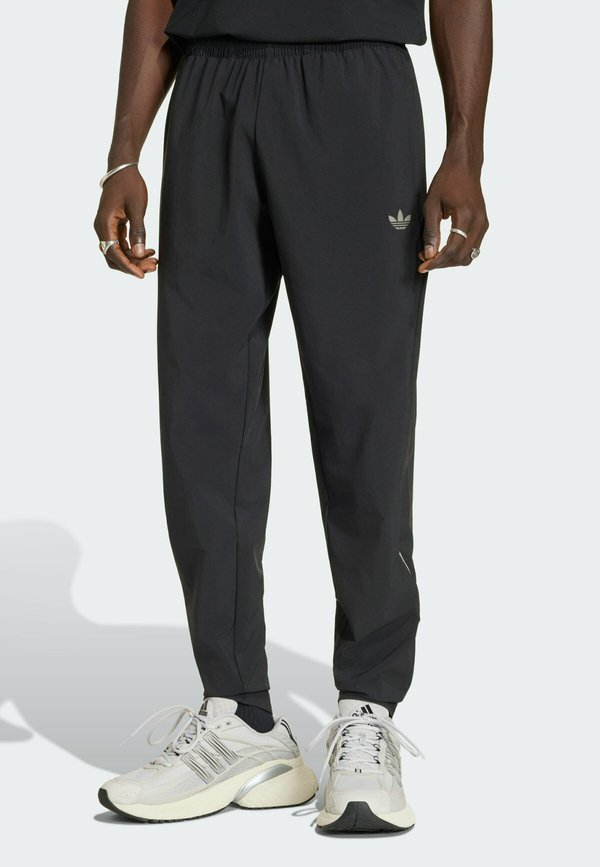 adidas Originals TECH TREFOIL ESSENTIALS - Tracksuit bottoms - black
