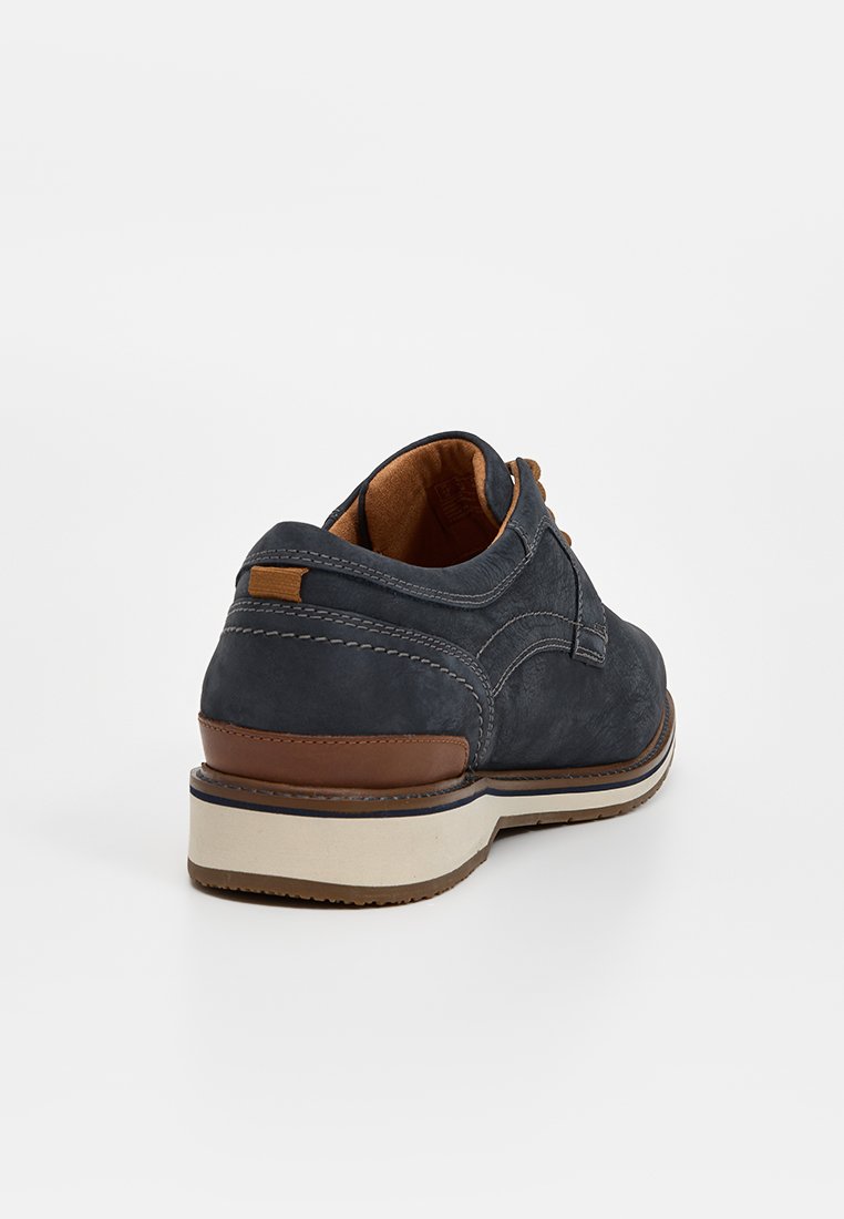 Clarks MONAHAN
