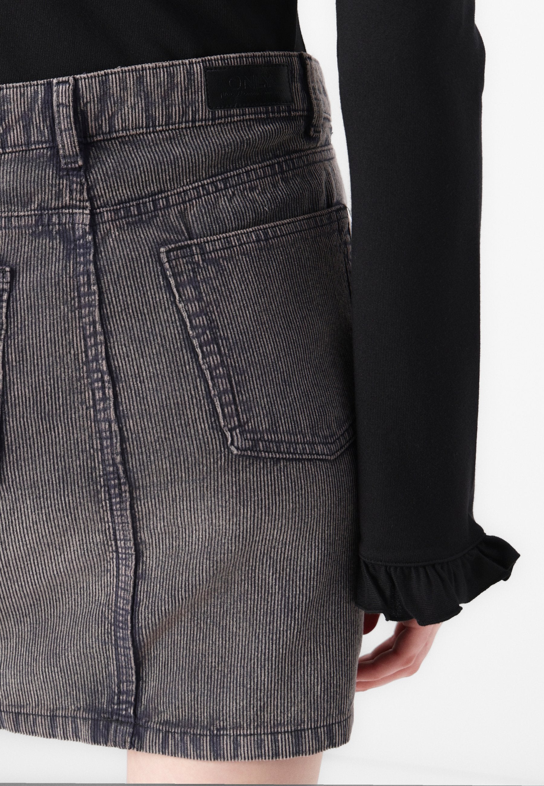 ONLSKY MOUNA SKIRT Media 6