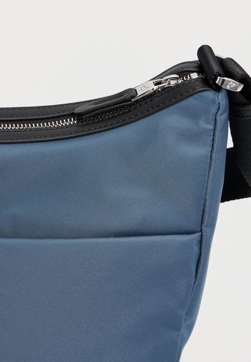 Mandarina Duck HUNTER