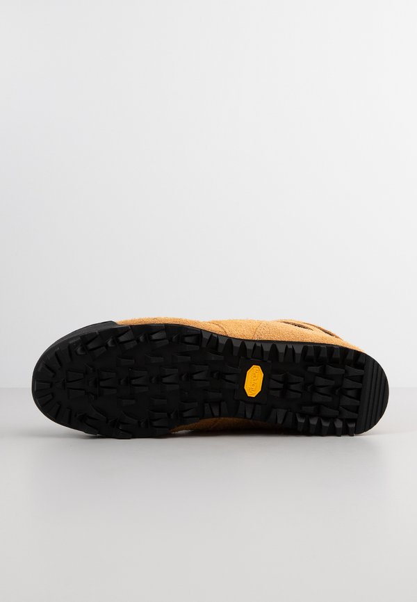 New Balance URAINV1