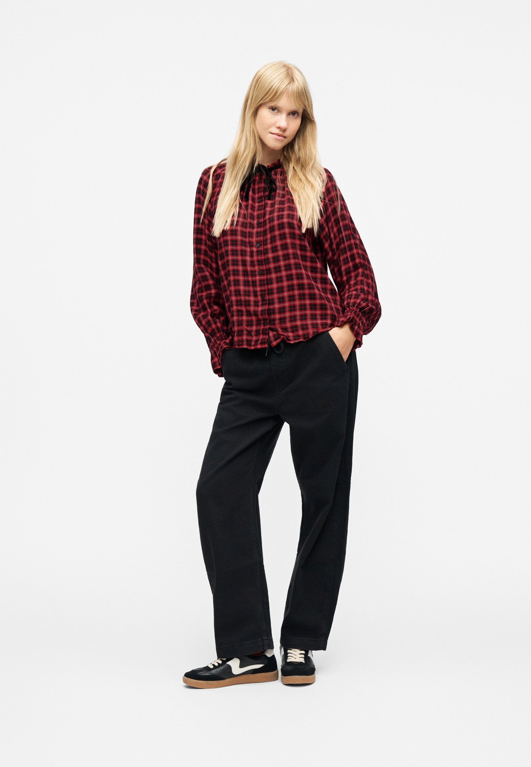 GAP RUFFLE TIE