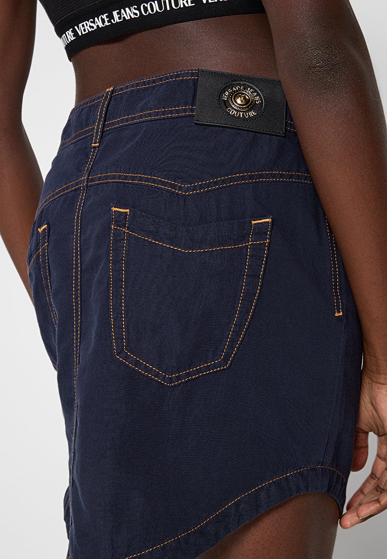 Versace Jeans Couture