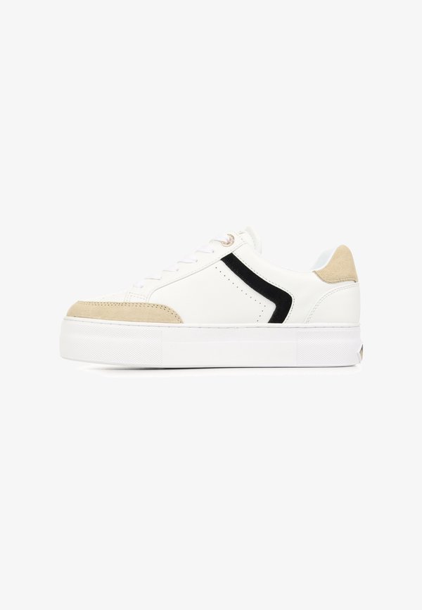 Guess GILAX 2 - Trainers - white