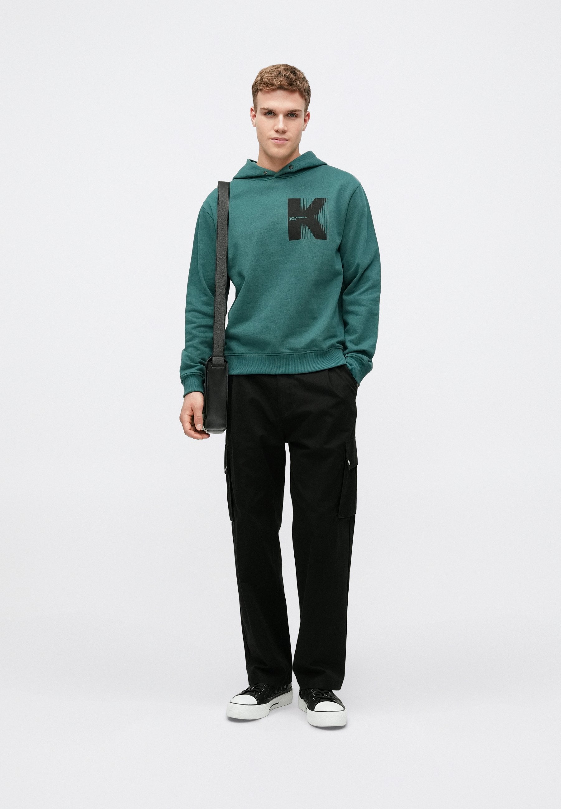 LOGO HOODIE Media 2