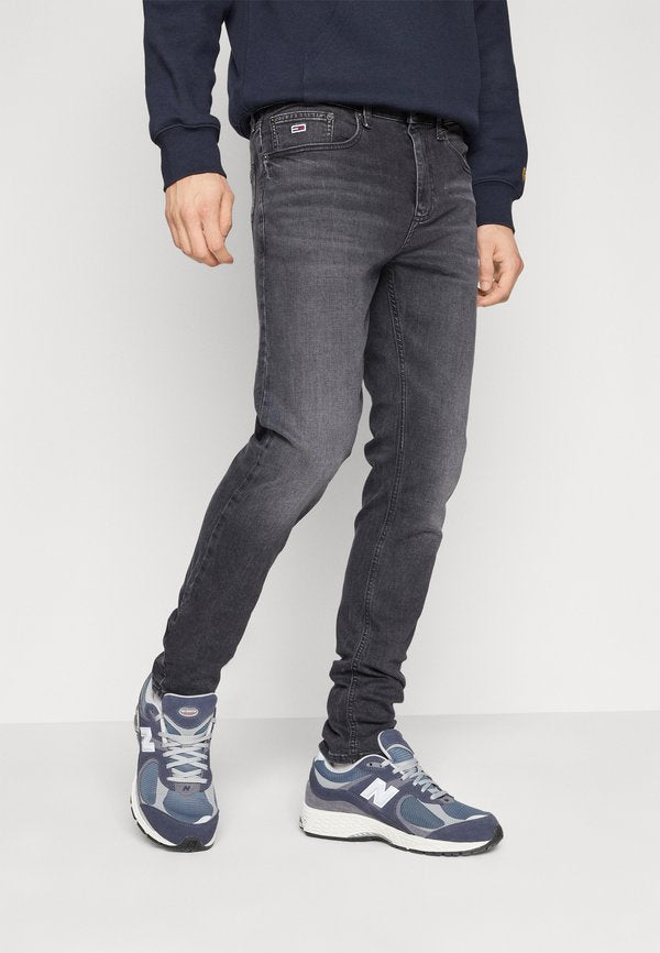 Tommy Jeans AUSTIN FADED SLIM TAPERED LEG BLACK JEANS