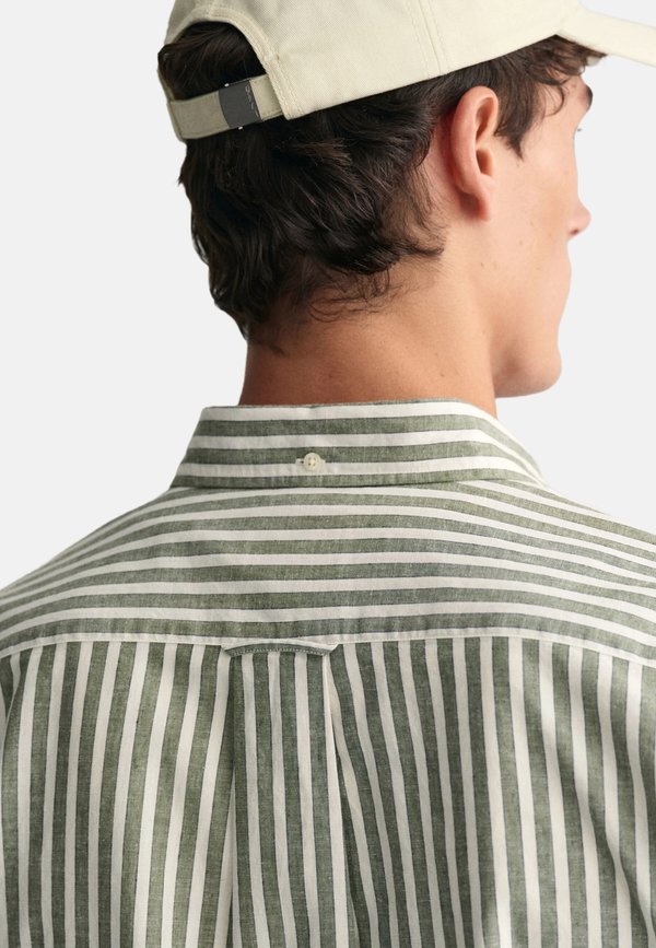 GANT REGULAR FIT DE A RAYAS