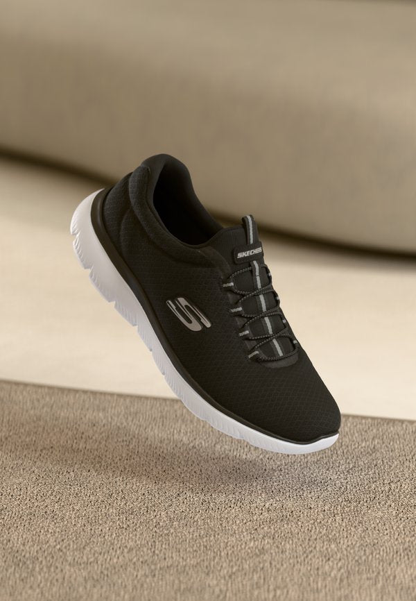 Skechers SUMMITS WIDE FIT - Trainers - black/white