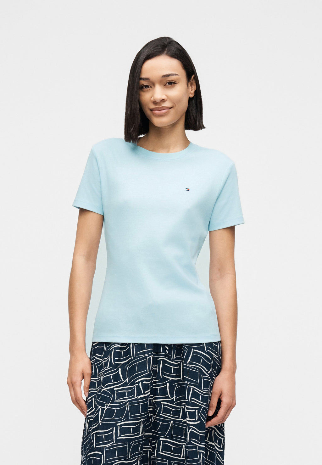 SLIM CODY TEE Media 3