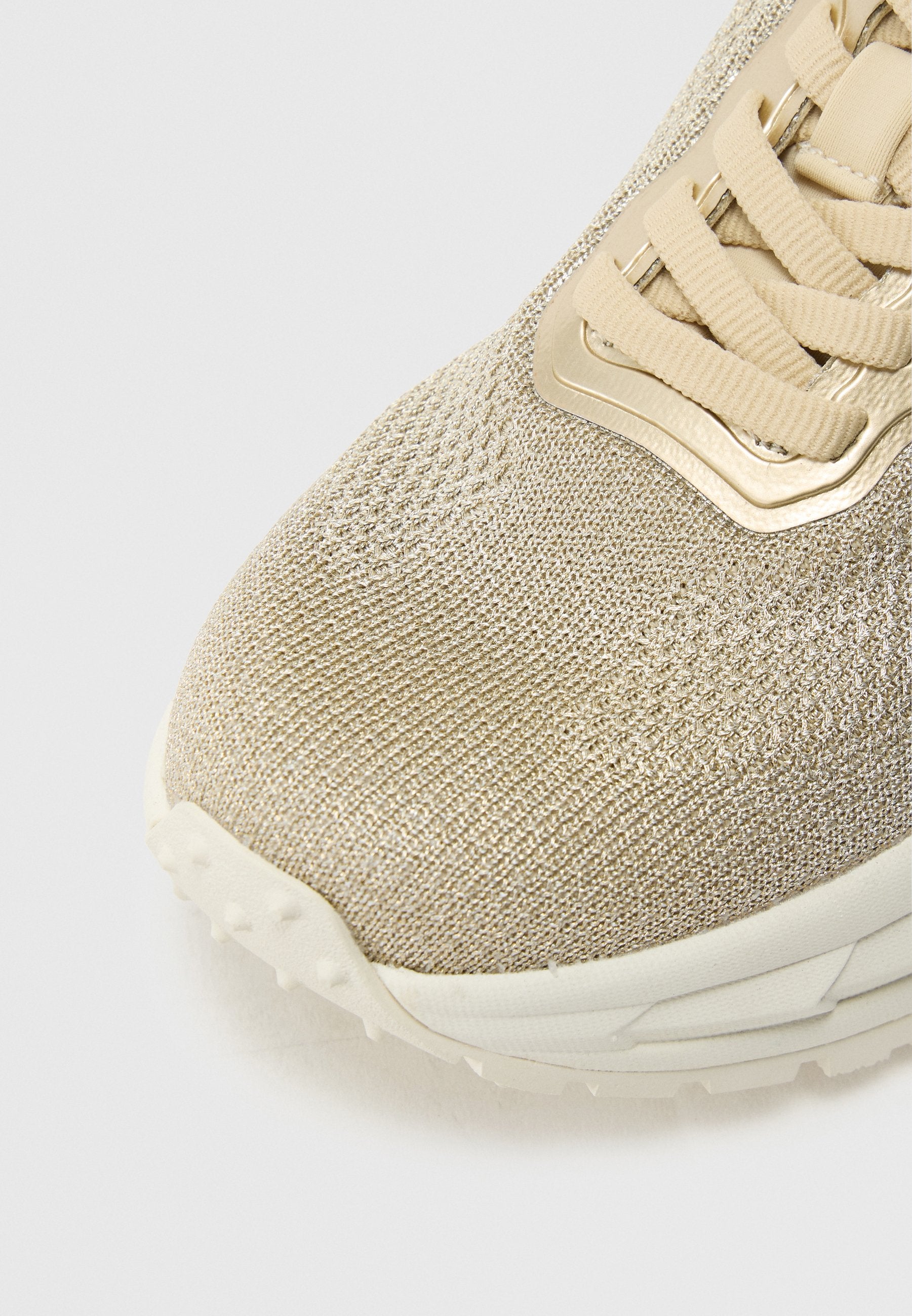 Guess RUNIT3