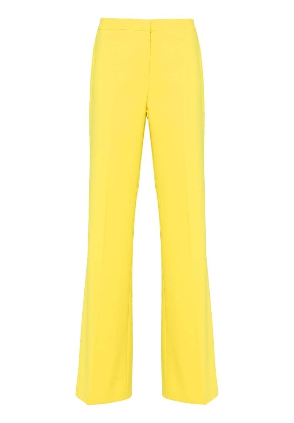 Helle gelbe maßgeschneiderte Hose mit ausgestelltem Bein-Design und glatter Textur, ausgestattet mit einem taillierten Bund und ohne sichtbare Beschläge oder Verzierungen.
