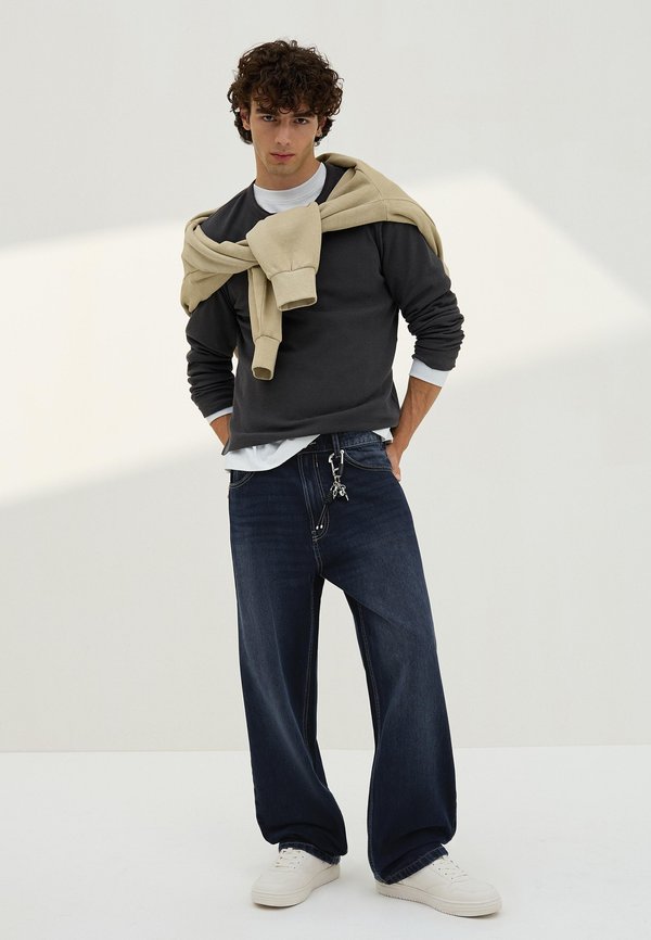 Bershka Baggy Jeans - dark blue
