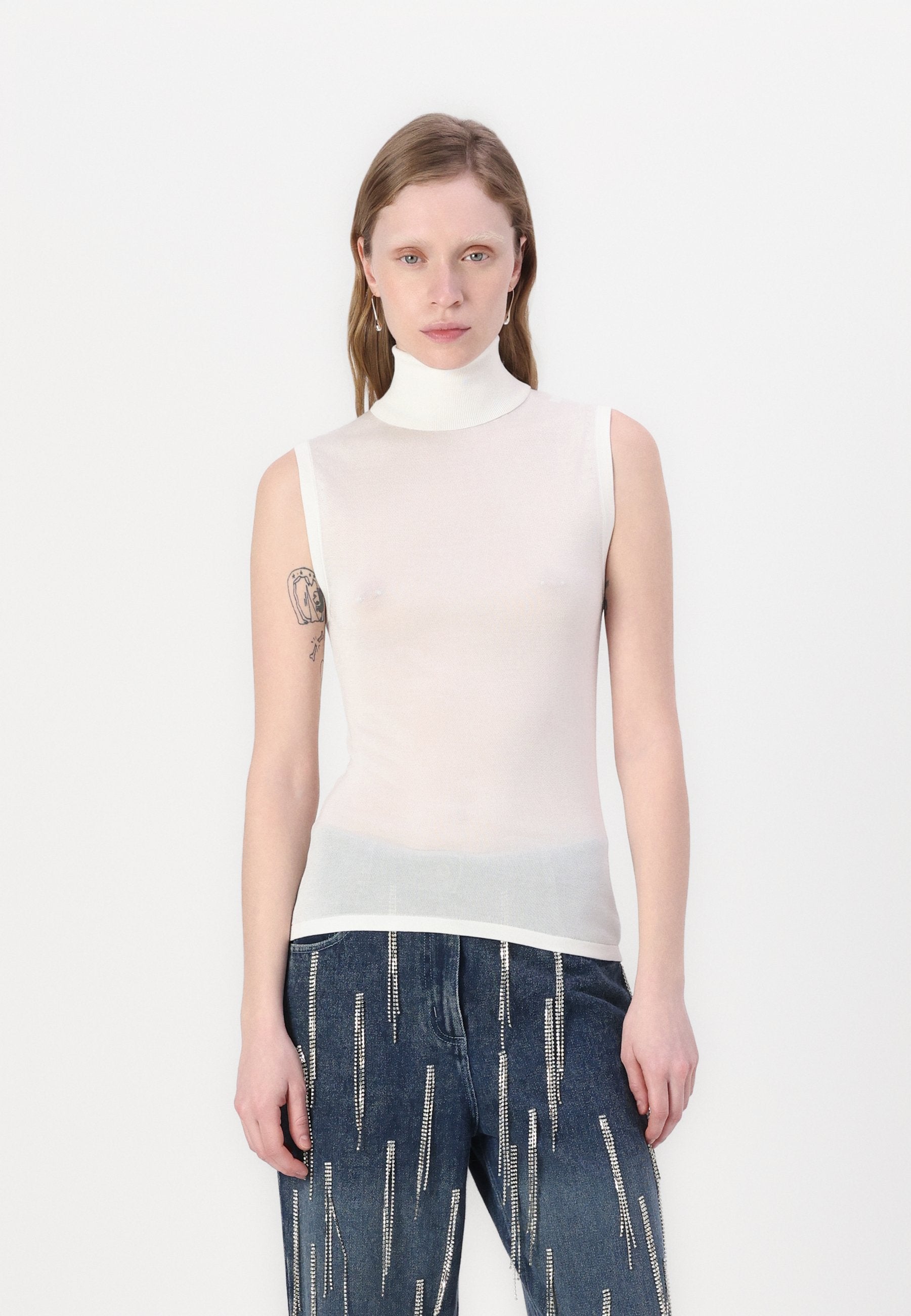 Malina NIMA SHINY SLEEVELESS NECK