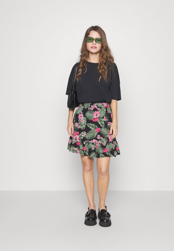 Pieces Petite PCNYA SKIRT