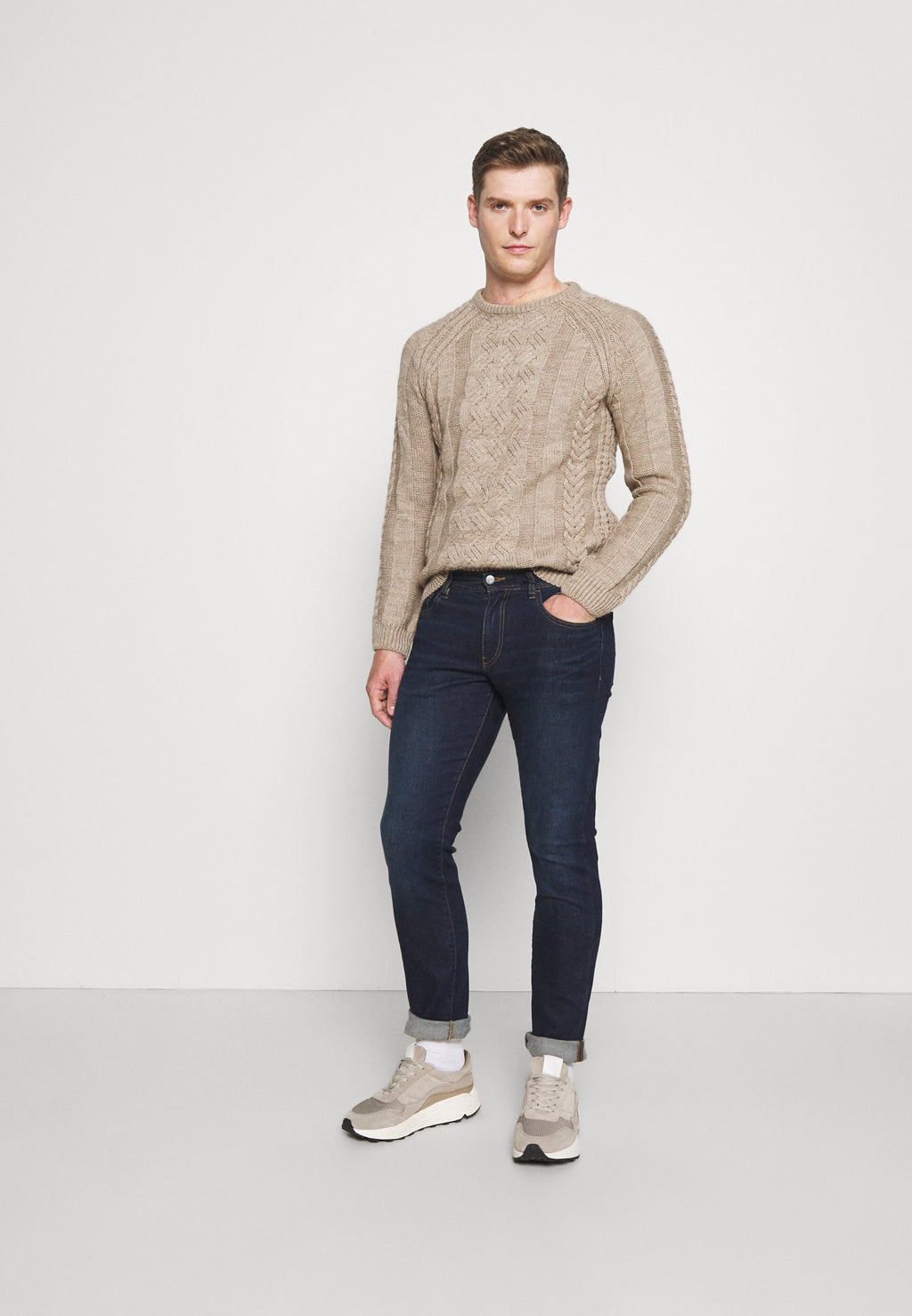 5 POCKETS PANT Media 2