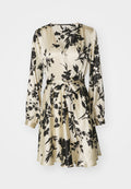 ONLSALIA WRAP DRESS Media 1