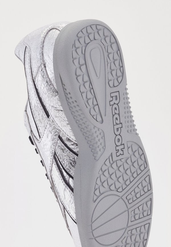 Reebok LTD PLEASURES HAMMER STREET UNISEX