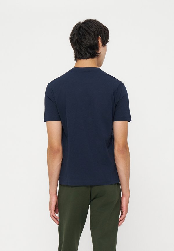 EA7 Emporio Armani T-SHIRT