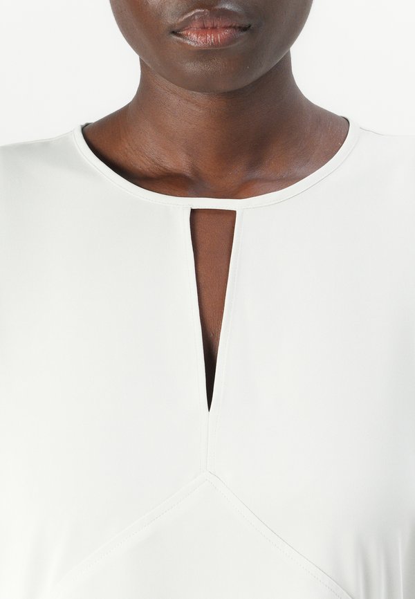 Calvin Klein PANELED