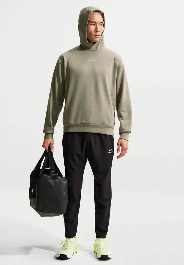 Nike Performance M NP DF NPT MIDLAYER  - Hoodie - light army/lt liquid lime