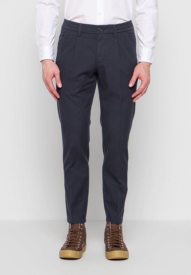 STIG REGULAR FIT  Media 1
