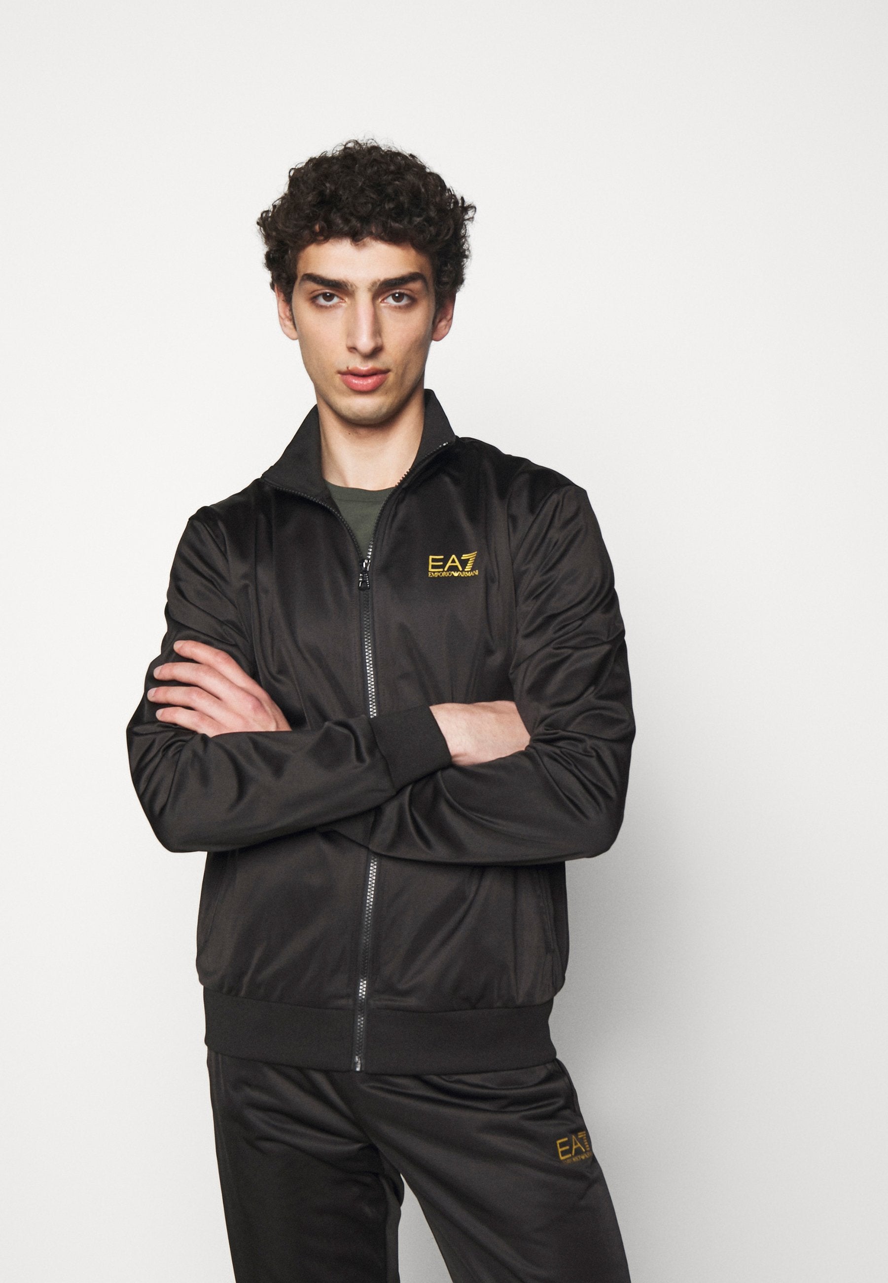 TRACKSUIT Media 3