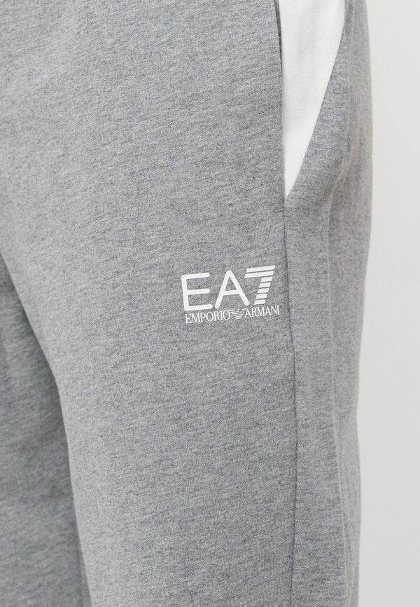 EA7 Emporio Armani