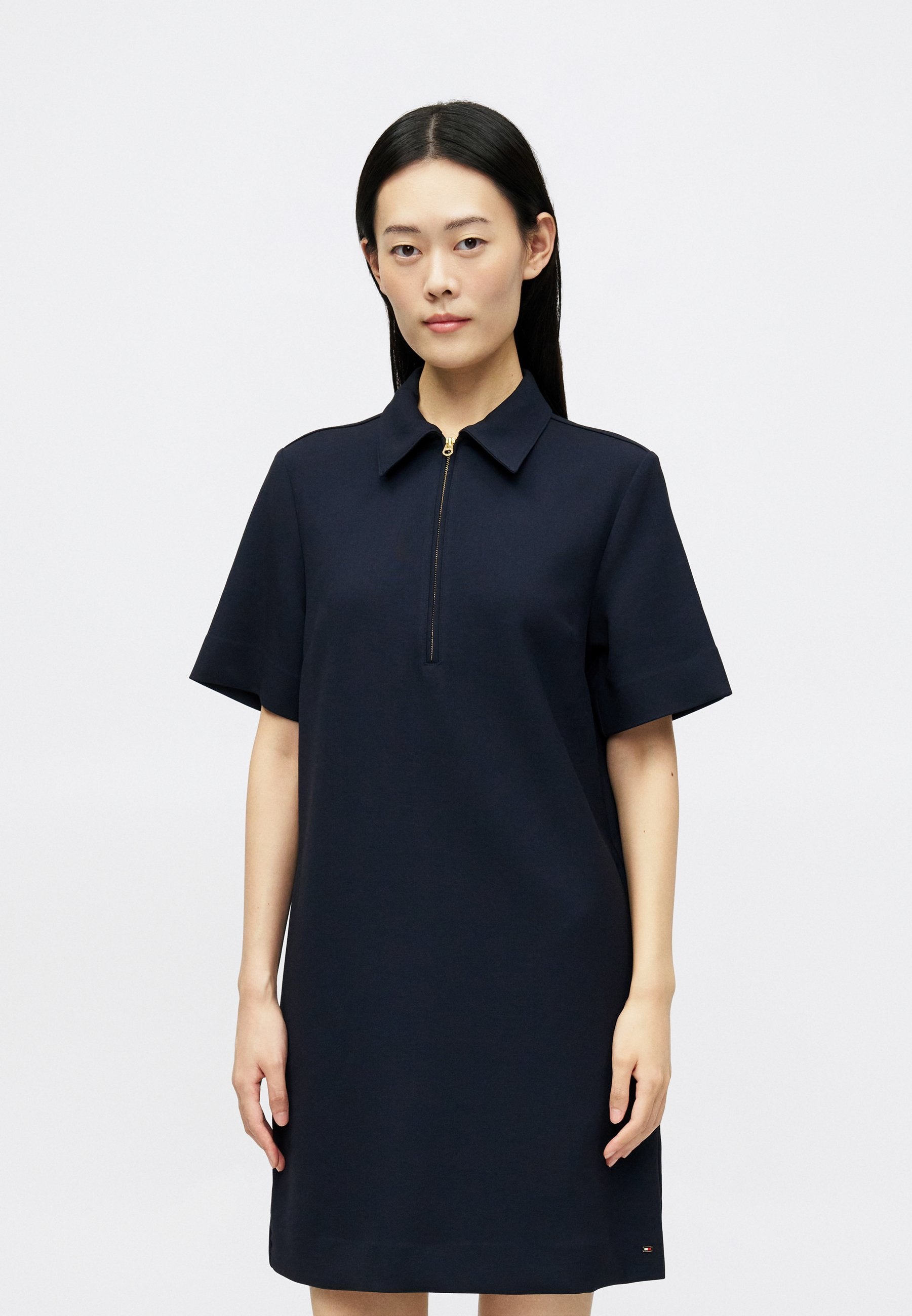 PUNTO KNEE SHIFT DRESS Media 3