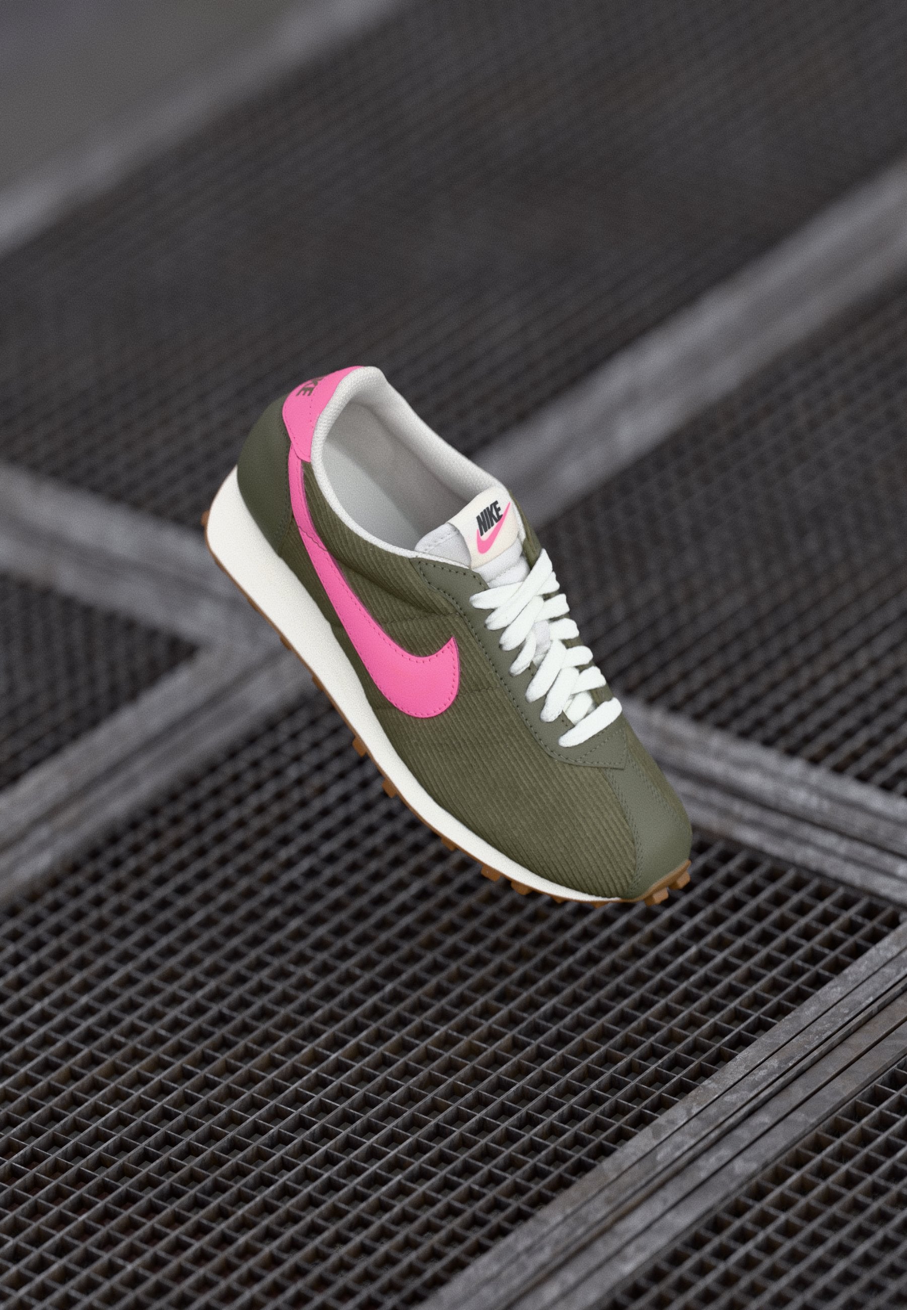Nike Sportswear LD 1000