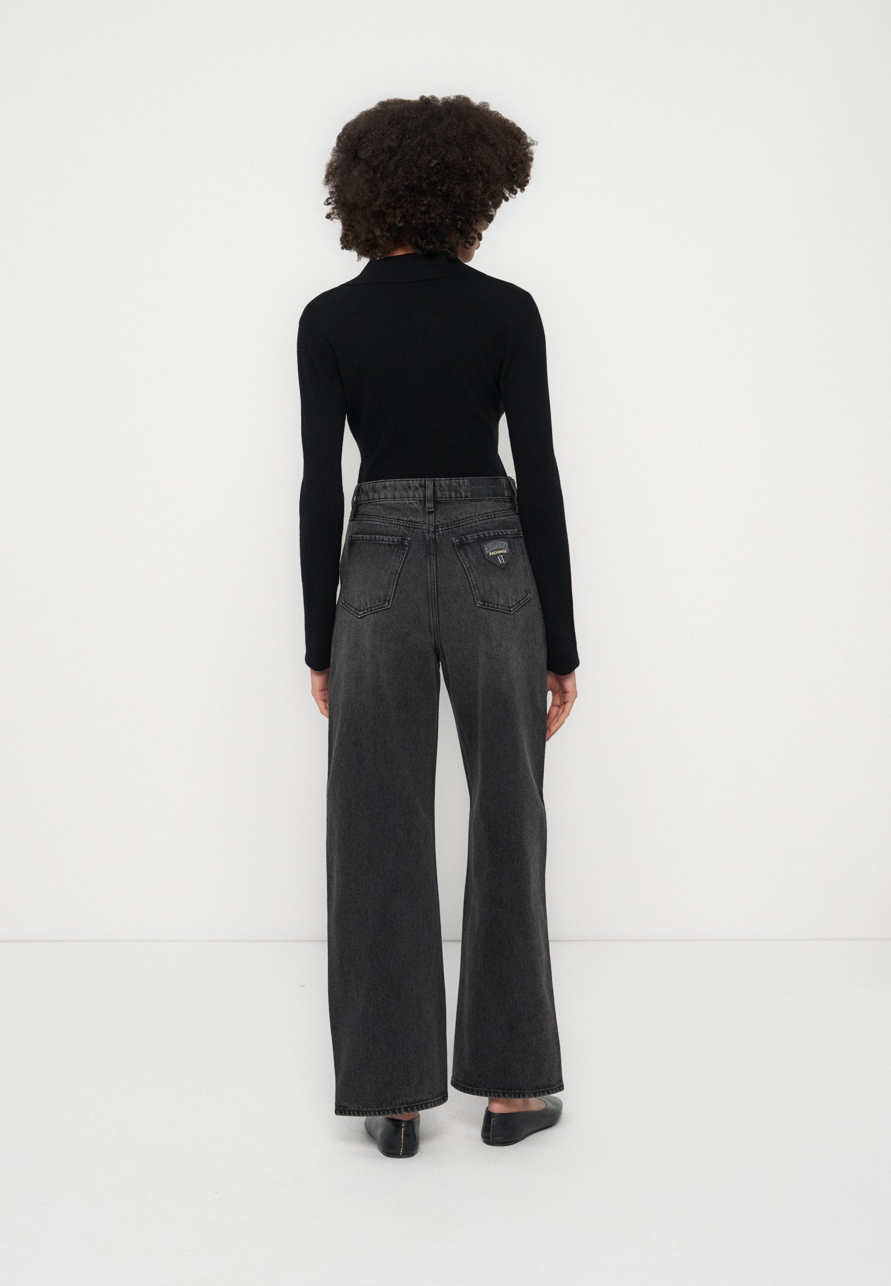 Armani Exchange Wide Leg Media 2